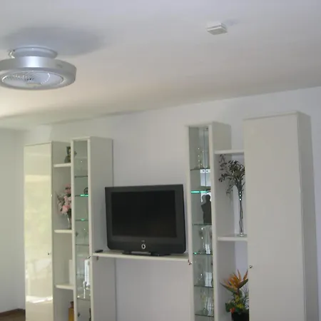 Zv-scholtz Burghausen, Regerstr.37 P7-5 펜션 *