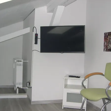 Holiday home Zv-scholtz Burghausen, Regerstr.37 P7-5 Burghausen